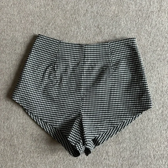 Gingham black and white micro mini shorts - Picture 1 of 3